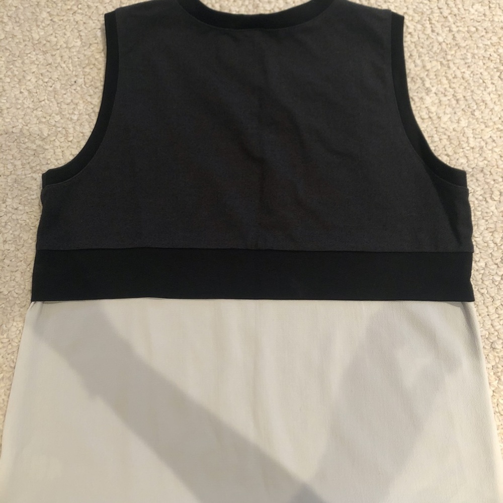 Kenneth Cole Top - Picture 2 of 5